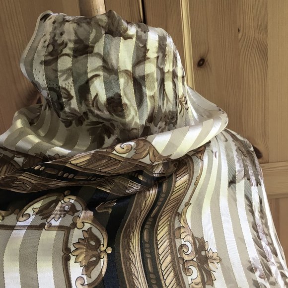 Vintage Silk Scarf Black White Gold Liz Claiborne - Picture 3 of 6